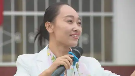 农民歌手张玲玲献唱的这首歌,歌颂夫妻间的相扶真情,真好听