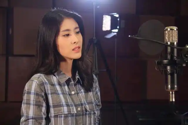 不过李嘉格在事业上并没有张碧晨反正那的那么好,李嘉格在赛场上没有