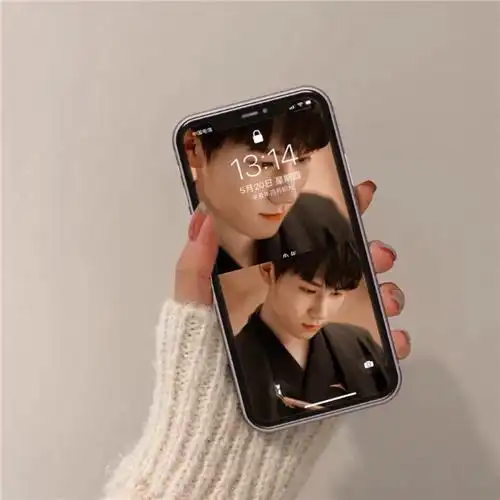 张真源拼接壁纸