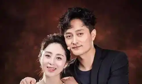 星光大道的缘分,音乐之路的绽放:云飞与郭津彤_成为了_事业_生活