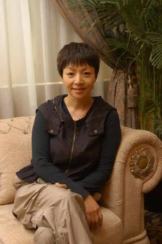 刘梅,电视剧《家有儿女》中的人物,刘星的亲生母亲,由宋丹丹饰演.