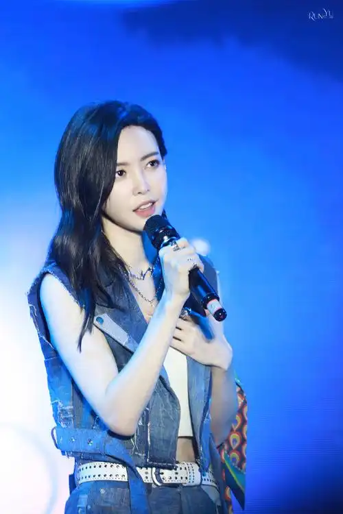 20 唱跳女歌手 in 苏州