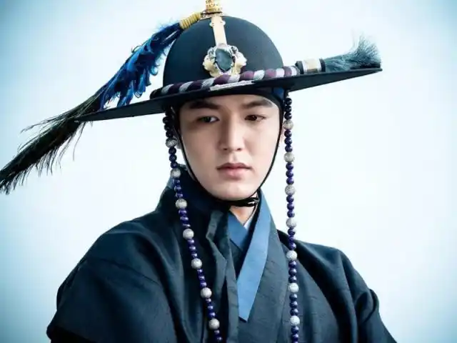 韩国男星古装时装差异7:南柱赫《步步惊心:丽》中除了李准基,皇子之一