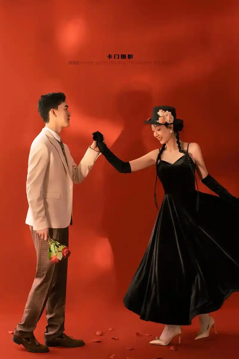 轻复古法式俏皮婚纱照