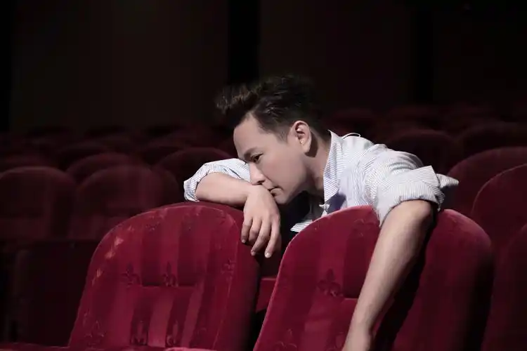 张信哲求新求变,要转型?