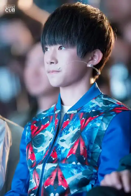 易烊千玺电影小小的我