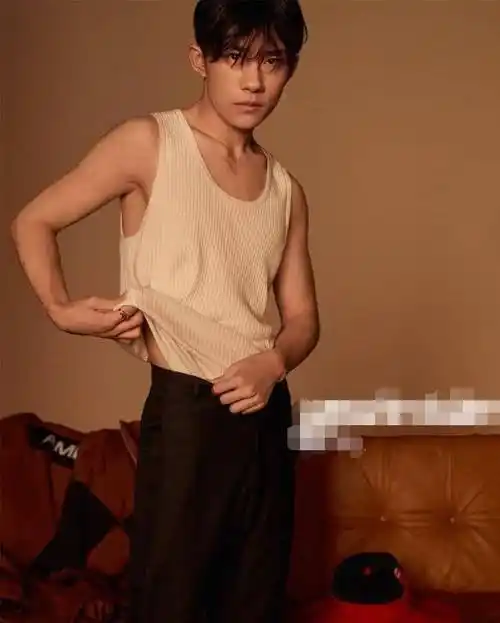 有一种瘦叫娱乐圈的男明星看到易烊千玺的体重确定体重器没错