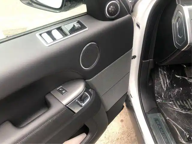 21款路虎运动国六清仓钜惠70余万促销中