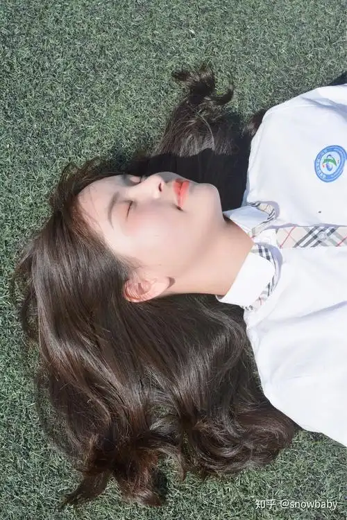 你学生时期最好看的照片是哪一张?