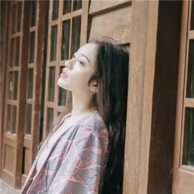 侧面唯美有意境女生伤感头像