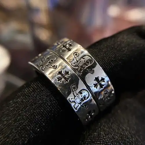 克罗心骷髅字母戒指