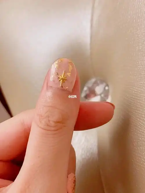 创意美甲97_美甲_指甲油_设计_美甲创意_美妆_美甲