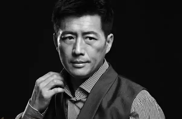 中国内地男演员高曙光