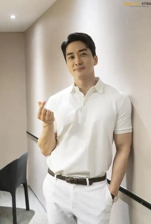 他是韩流四大天王之一,曾经说要娶天仙姐姐,如今怎么样了?_宋承宪