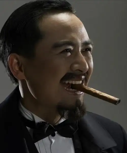 吴京的替身,周润发的替身.热巴的替身,看到杨幂的替身我笑了!