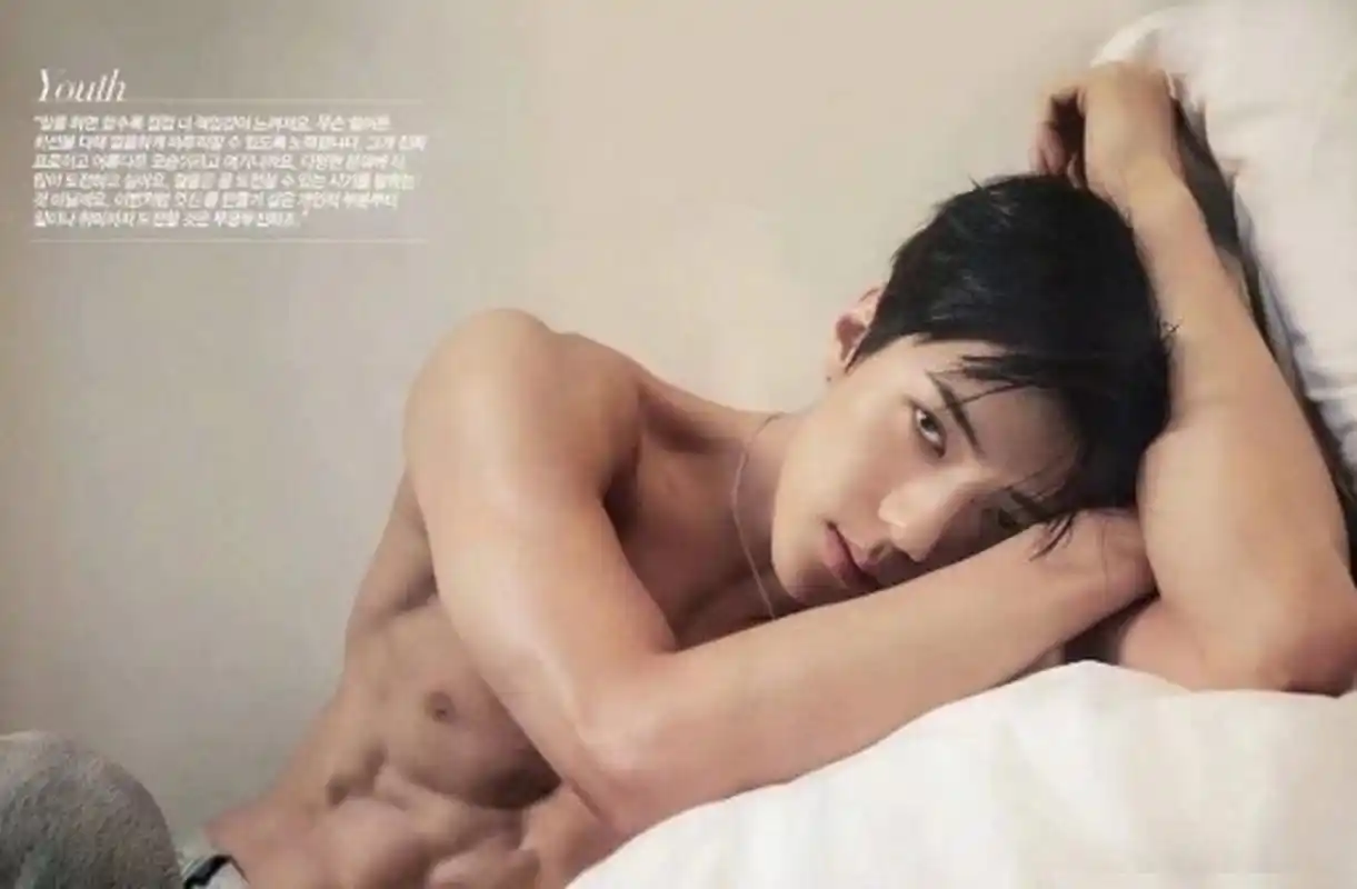 吴世勋上身身材#哦莫哦莫,这是一个人吗[疑问]