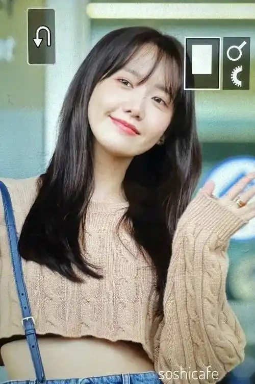 32岁的林允儿换回刘海发型,粉丝惊呼梦回少女时代!插图