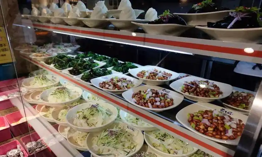 明档菜品摆放设计