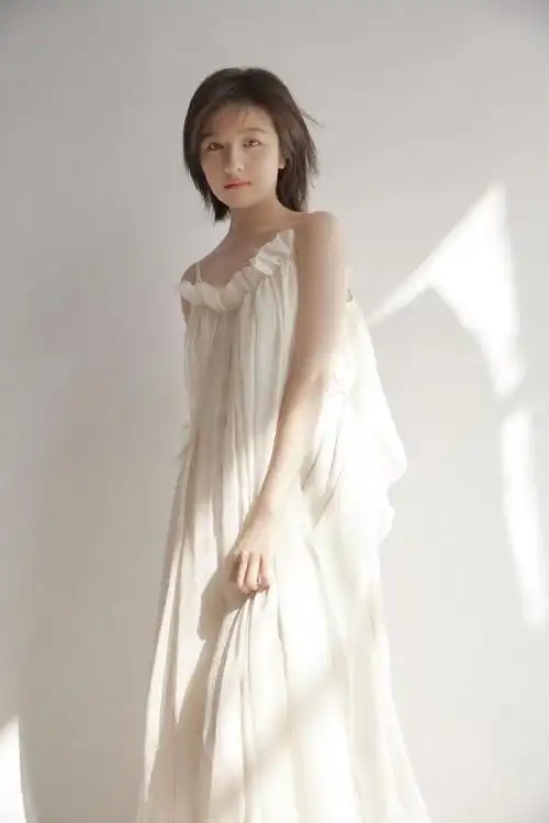 李兰迪氧气感写真