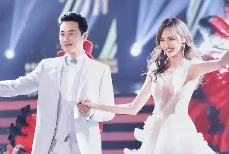 有种"整容"叫唐嫣结婚,老公罗晋变化不大,她却像换了个人_角色_家庭