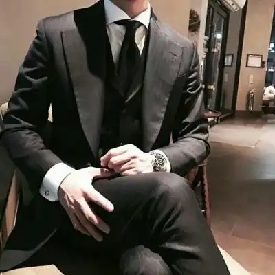 帅气西装男头 纵然全身投入却不动声色._男生头像_我要个性网