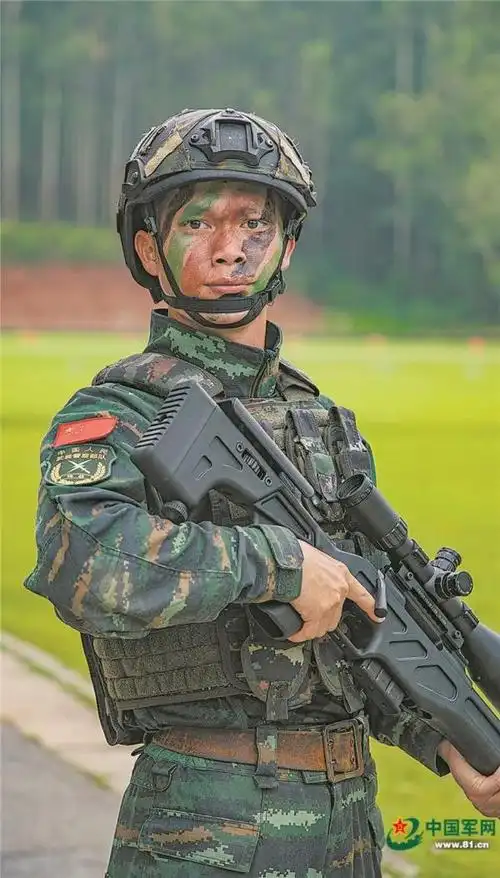 武警广西总队机动支队四级警士长符立辉:"特战尖兵"的淬火突击_腾讯