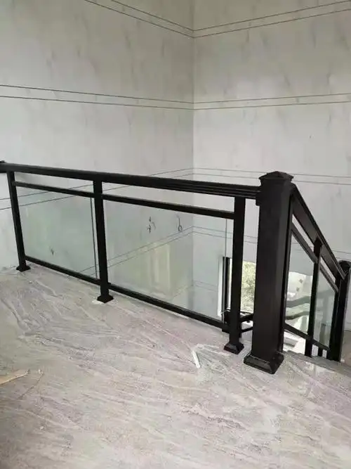 厂家直供玻璃护栏楼梯扶手阳台护栏围栏铝艺铝合金护栏私人