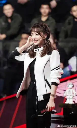 朱容君超话朱容君超话兔子牙超话  她原本是一颗温柔的