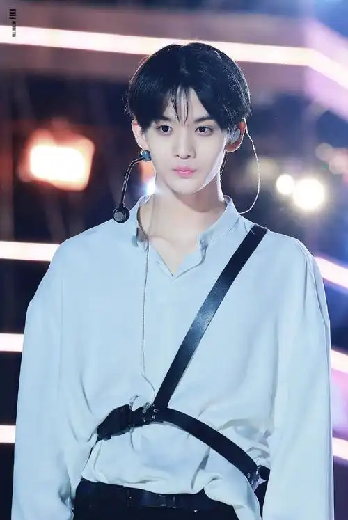 你们认为的五代男团神颜是who