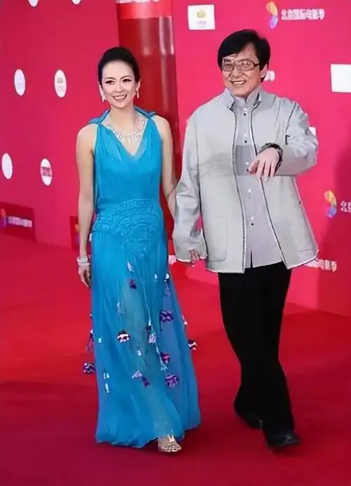 章子怡与霍启山分手16年:她嫁汪峰成为二胎妈妈,他39岁仍未婚|朱玲玲