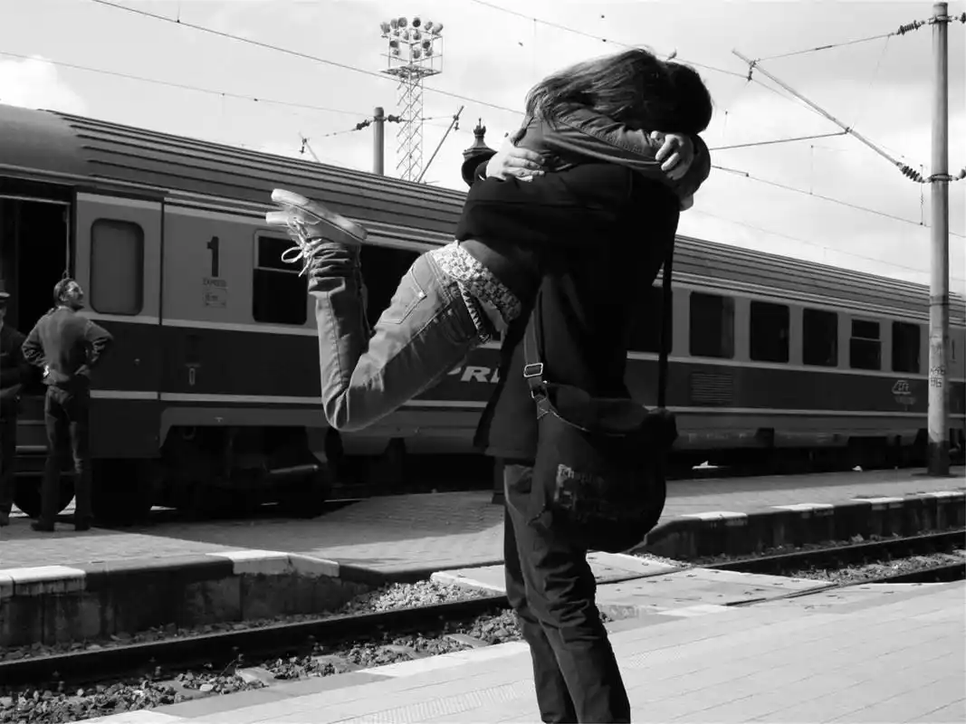 唯美非主流情侣一男一女高清桌面壁纸