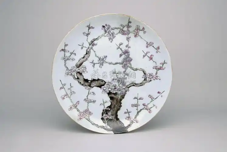 0078 民国 粉彩梅花纹盘