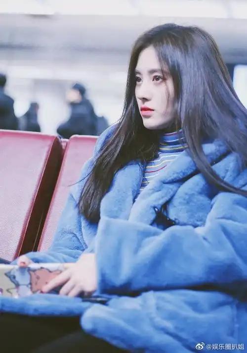 鞠婧祎蓝发#鞠婧祎又解锁了新发色蓝色,鞠婧祎有很多颜值女神的那种