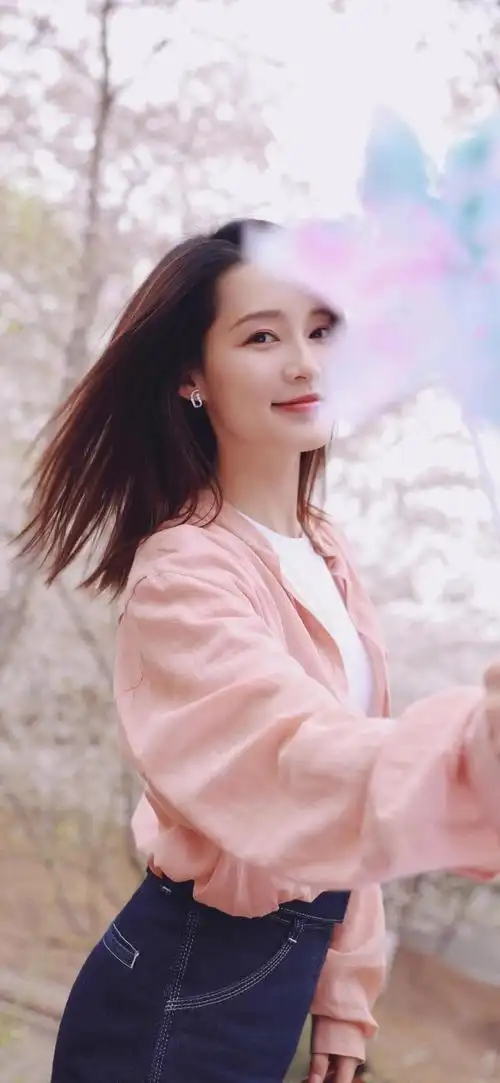 来看看宝藏女孩李沁的壁纸,天生丽质人淡如菊