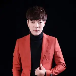 中国 职业:歌手 代表作:曾经心痛,没什么可惜 简介:韩小欠,华语男歌手