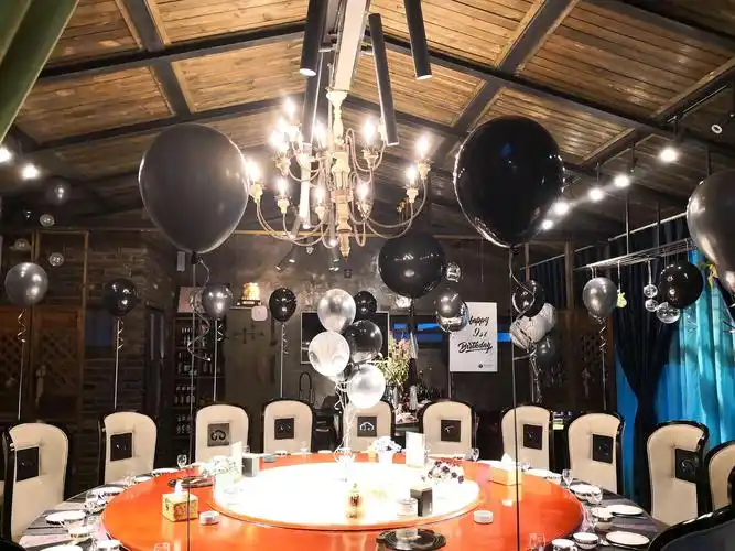 十年餐厅一周年答谢晚宴