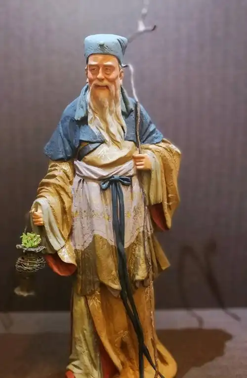 天津泥人张世家滨海文化中心美术馆作品展