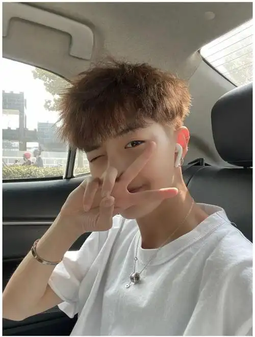 13款男生发型,很火很流行,效果就是不一样