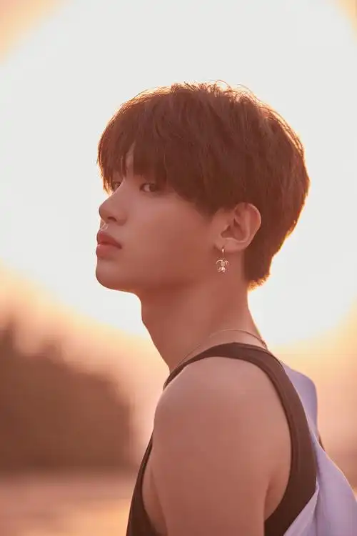 data-lemmaid="21506312">黄明昊 /a>演唱,创作rap词的歌曲,于2021年7