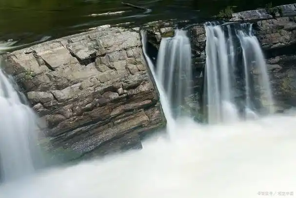 北京黄花城水长城旅游区为国家aaaa级景区,位于北京市怀柔区九渡河镇