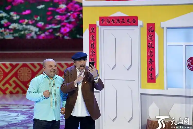 2021春晚小品《我脱贫我光荣》,两位演员将带给大家接地气,多笑料的