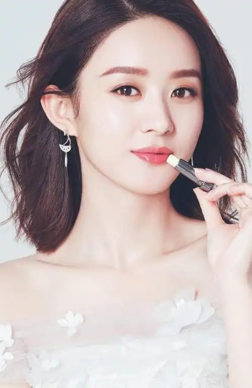 5种被认为最漂亮的眼睛赵丽颖杏眼热巴柳叶眼你的呢