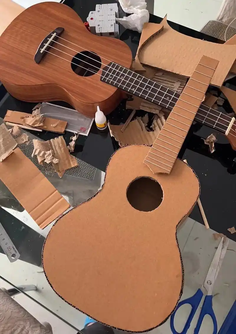diy 吉他 尤克里里#尤克里里 #手工制作 耗时两天这一届 - 抖音