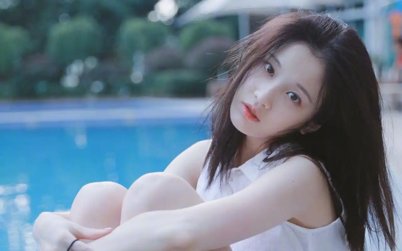 皮肤暗黄的女生,长相再好也气质平平,4个习惯让你变白无压力