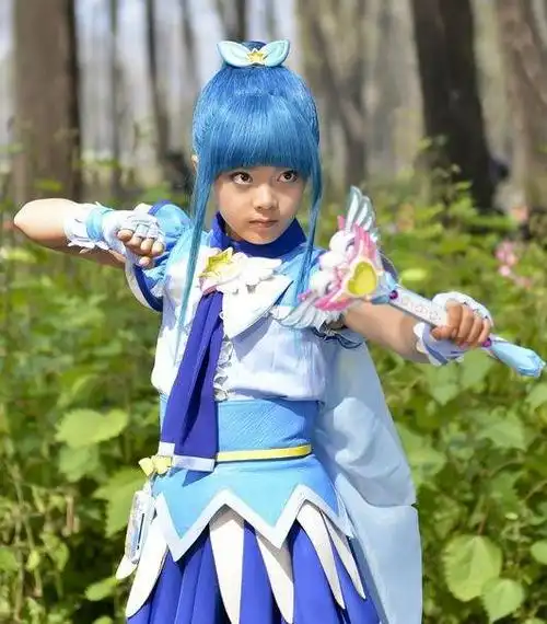 还记得《巴啦啦小魔仙》凌美琪吗?17岁坐拥50亿票房