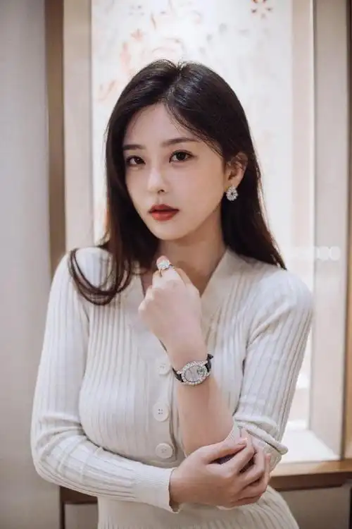 王嘉丽的图像真的太惊艳了