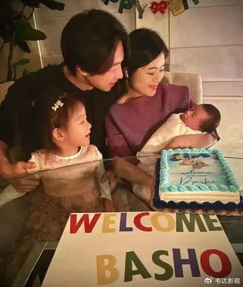 主持人陈辰:与程雷相恋7年遗憾分手,44岁高龄为小丈夫生二胎|陈辰