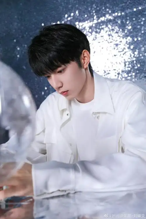 时代少年团刘耀文 - 堆糖,美图壁纸兴趣社区