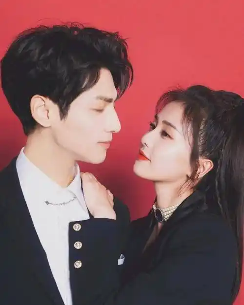 罗云熙白鹿吻戏大合集,每一秒都不舍得删_袁帅_俩人_同事