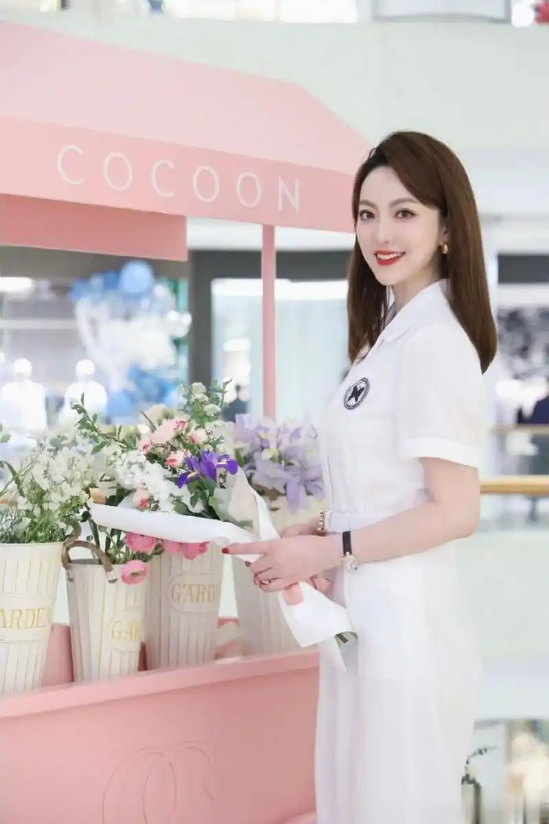 余声 | 安徽卫视主持人